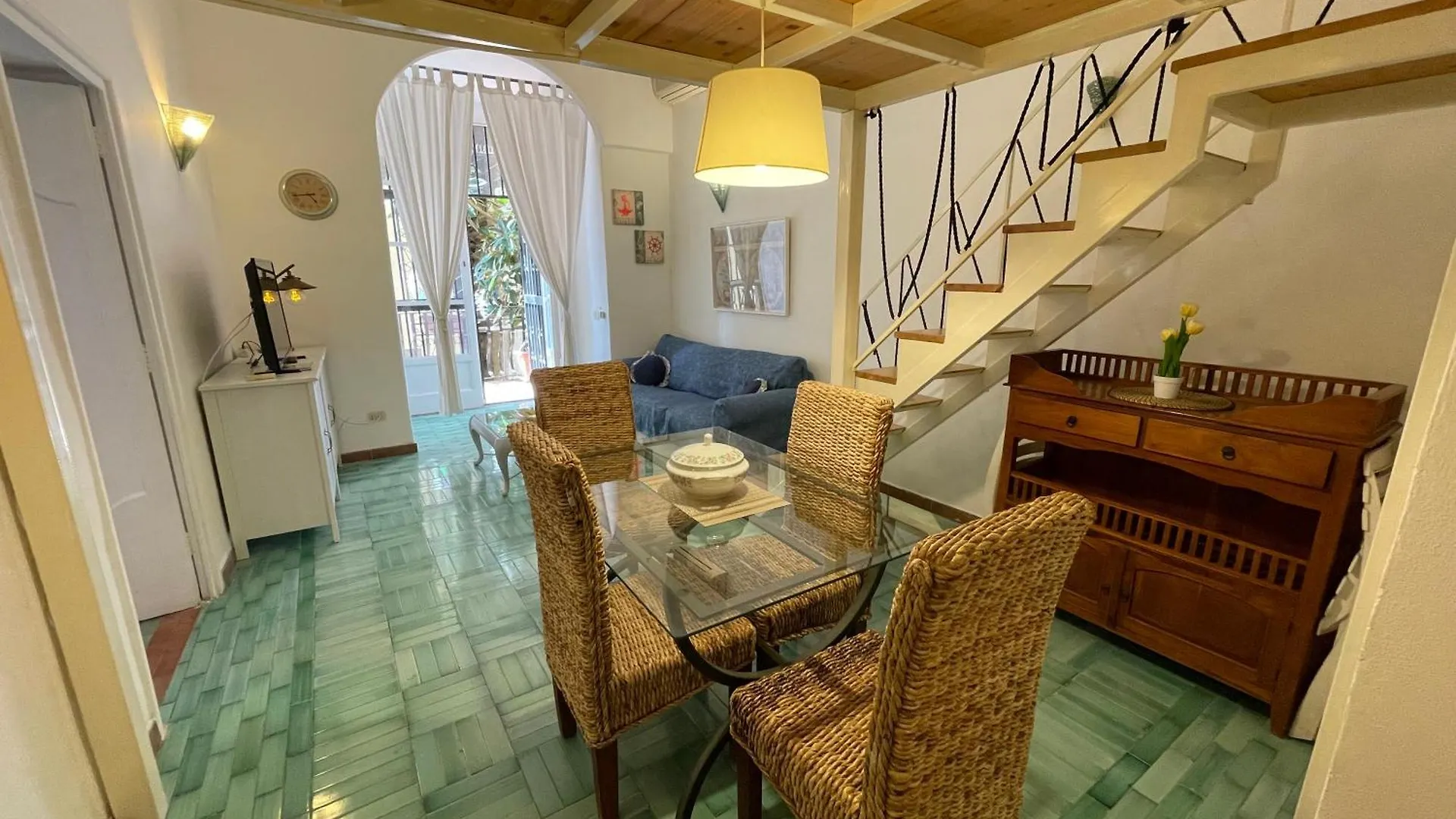 Apartment Appartamento Sul Mare A Posillipo Residenza Donn'Anna Naples Italy