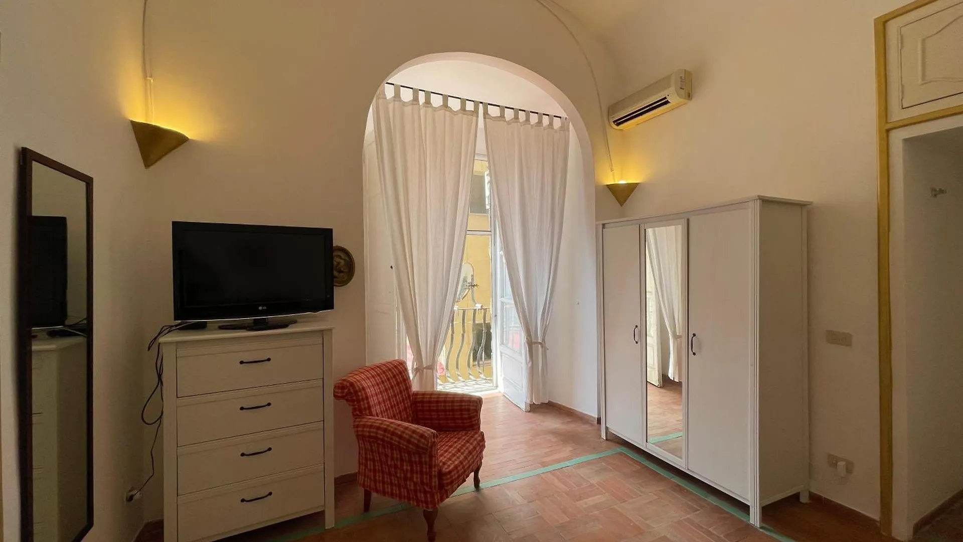 Apartment Appartamento Sul Mare A Posillipo Residenza Donn'Anna Naples